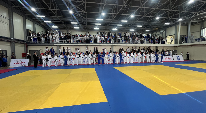 Бишкекте өспүрүмдөр жана жаштар арасында дзюдо боюнча шаар чемпионаты өттү