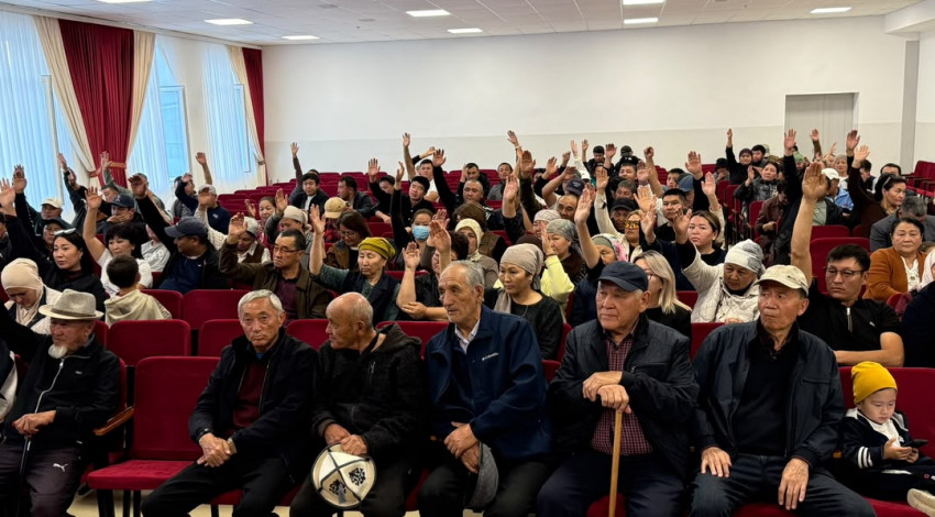 Бишкек шаарынын райондорунда V Элдик курултайга делегаттарды шайлоо уланууда