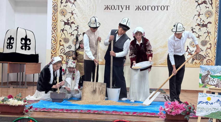 Бишкек шаарында «Уңгуну унуткан эл — жолун жоготот» аттуу иш-чара өттү